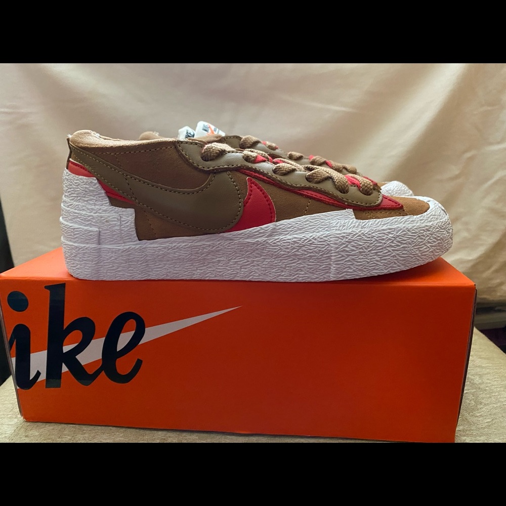 Brand new, never worn Nike Blazer low/Sacai’s
